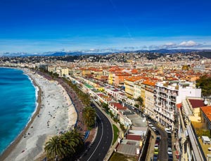 Havutsikt og strandpromenaden i Nice
