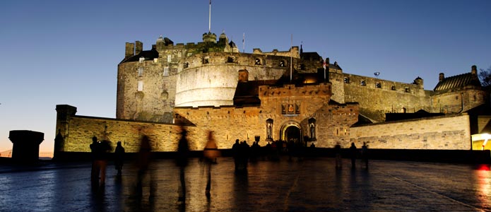 Edinburgh castle ved solnedgang